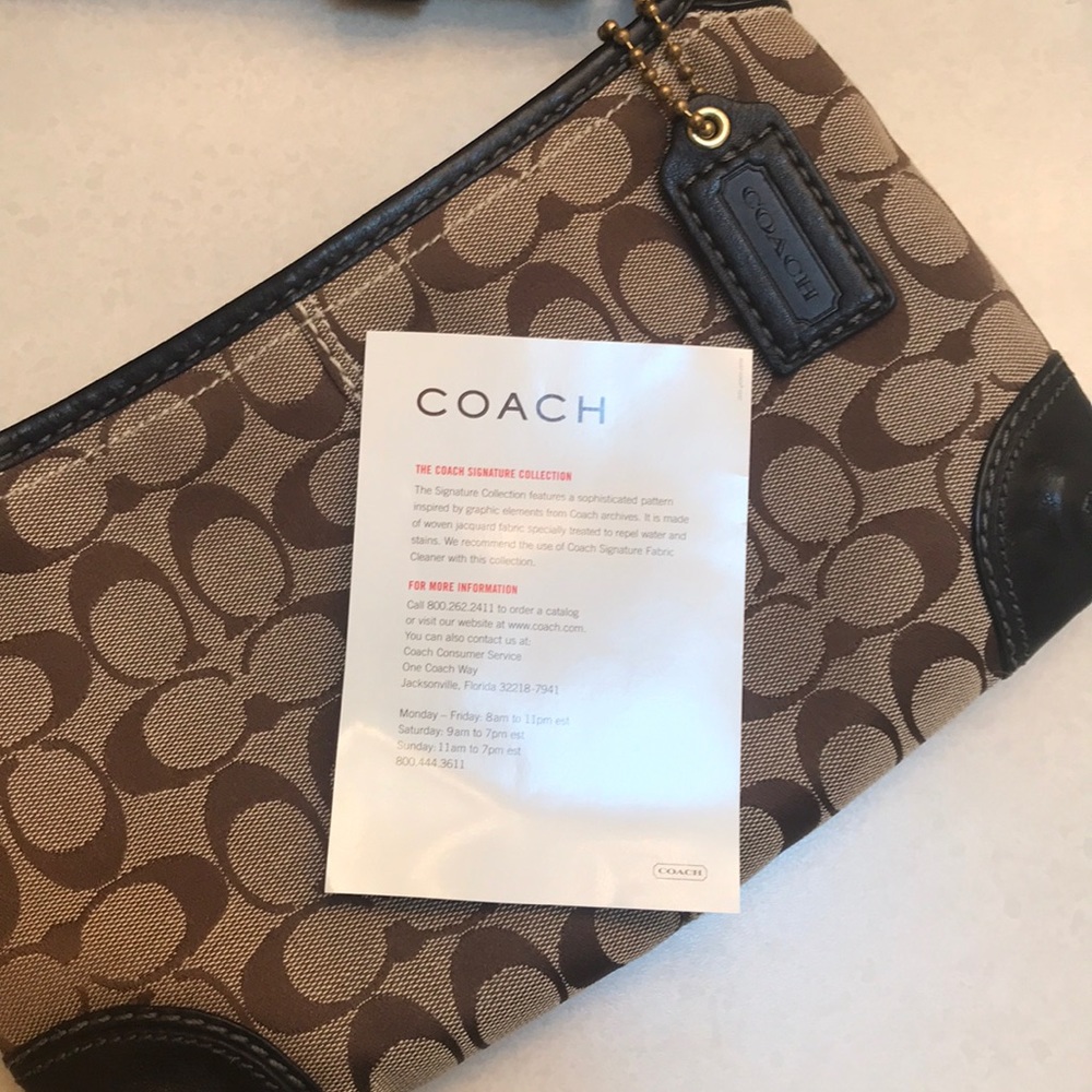 Authentic Coach signature collection purse - Picture 6 of 11